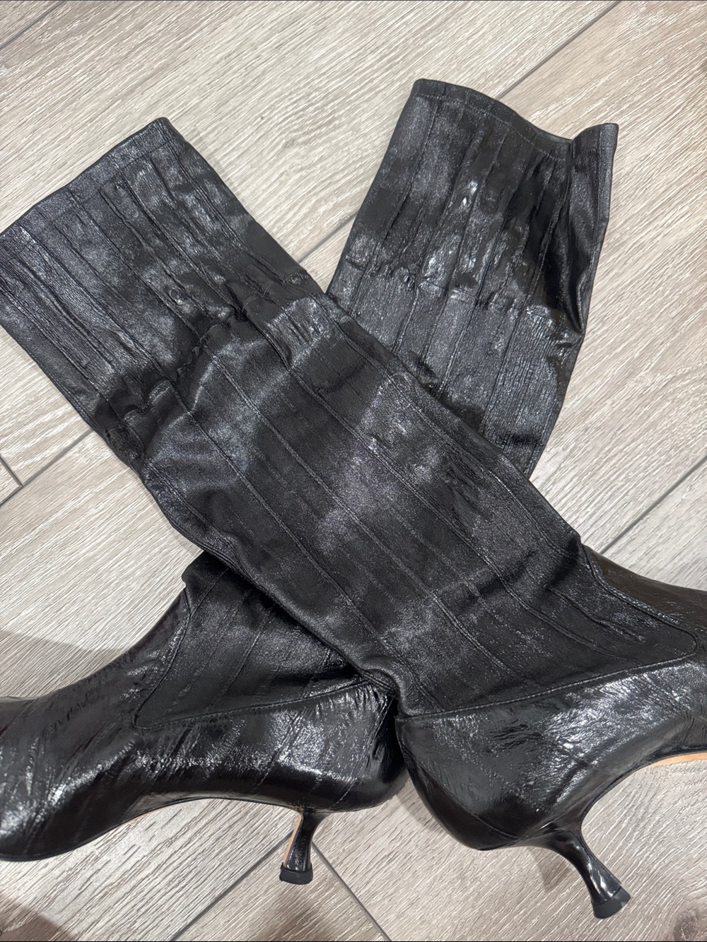 Manolo Blahnik Black Pointed-Toe Mid-Knee Kitten Heel Boots - Picture 8 of 9
